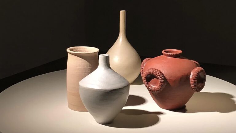 Céramique d’aujourd’hui : textures, couleurs, gestes nouveaux